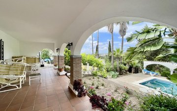 Property slide 35