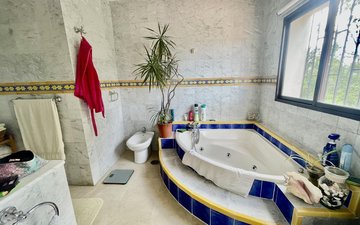 Property slide 17