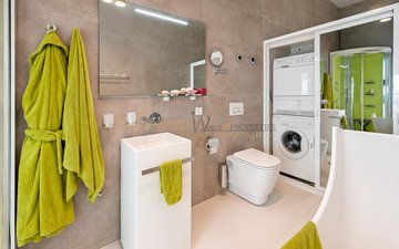 Property slide 40