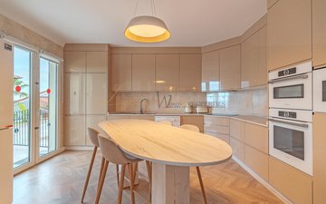 Property slide 16