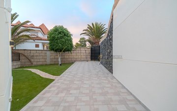 Property slide 14
