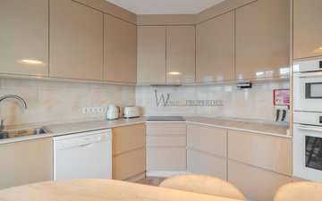 Property slide 18