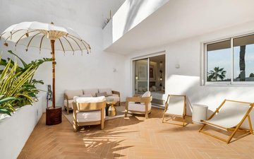 Property slide 10
