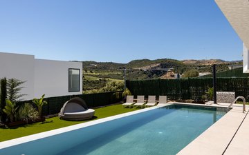 Property slide 10