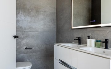 Property slide 18