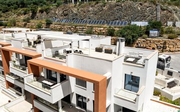 Property slide 15