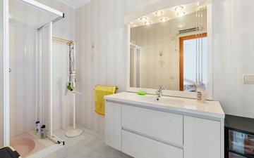 Property slide 17