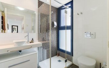 Property slide 16