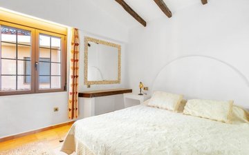 Property slide 15