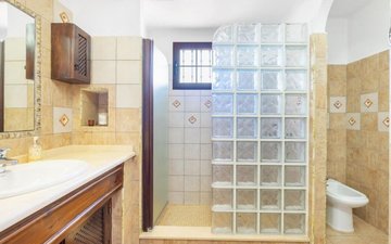 Property slide 20