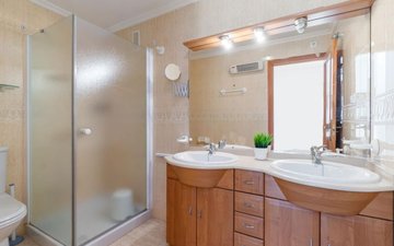 Property slide 18