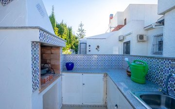 Property slide 32