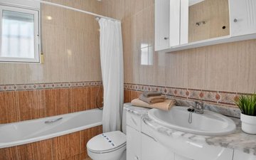 Property slide 21