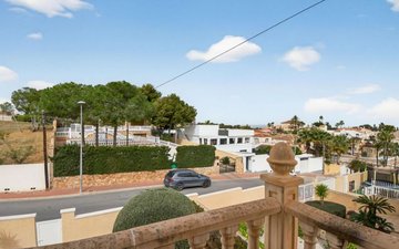 Property slide 22