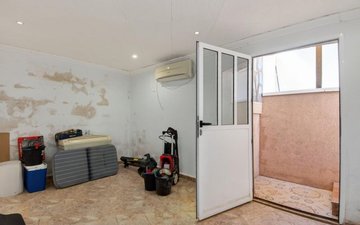 Property slide 28
