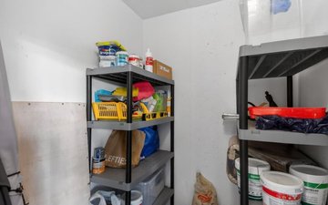 Property slide 32