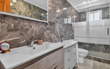 Property slide 18