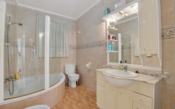 Property slide 20