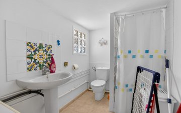 Property slide 38