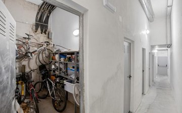 Property slide 31