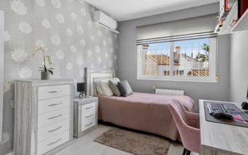 Property slide 15