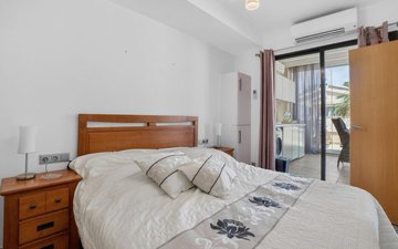 Property slide 19