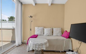 Property slide 21