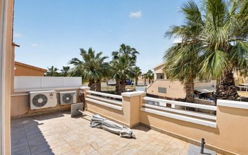Property slide 25