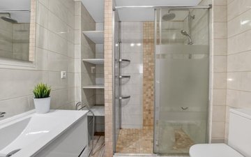 Property slide 17