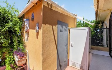 Property slide 29