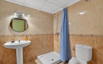 Property slide 21