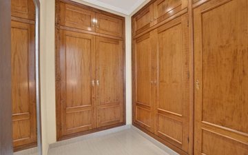 Property slide 39