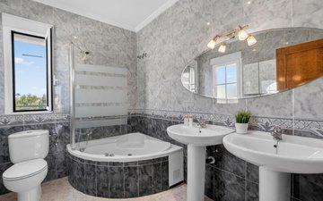 Property slide 40