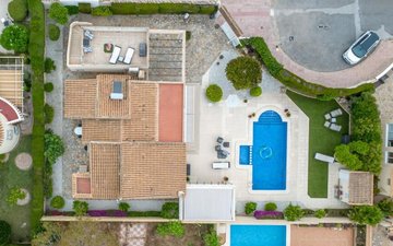 Property slide 30