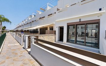 Property slide 32