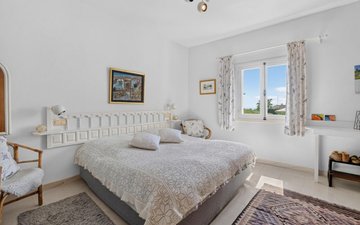 Property slide 16