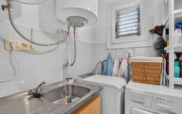 Property slide 20
