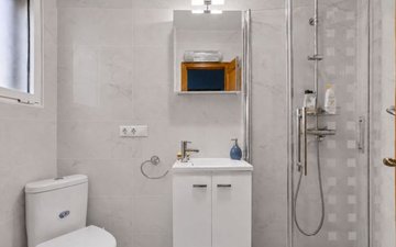 Property slide 17