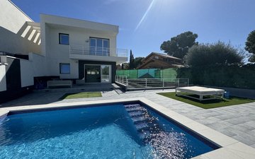 Property slide 21