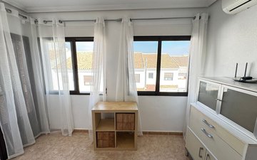 Property slide 32