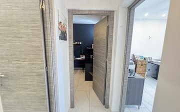 Property slide 39