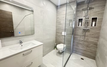 Property slide 40
