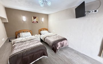 Property slide 22