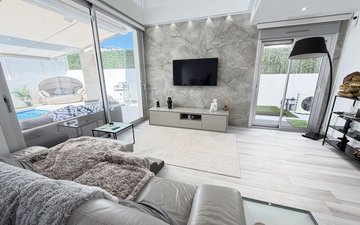 Property slide 7