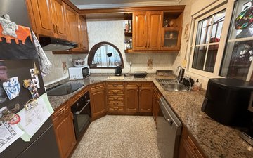 Property slide 16