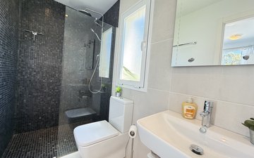 Property slide 21