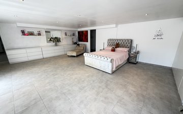 Property slide 20