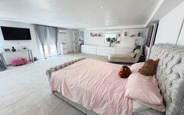 Property slide 21