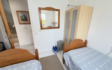 Property slide 10