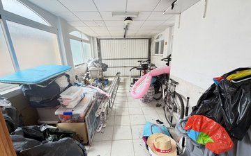 Property slide 21